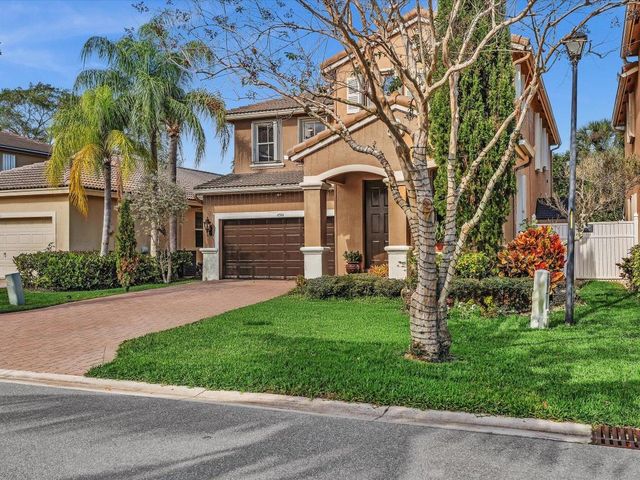4301 N Magnolia Circle, Delray Beach, FL 33445