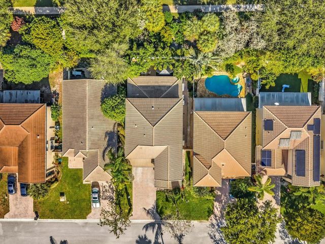 4301 N Magnolia Circle, Delray Beach, FL 33445