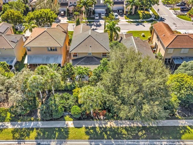 4301 N Magnolia Circle, Delray Beach, FL 33445