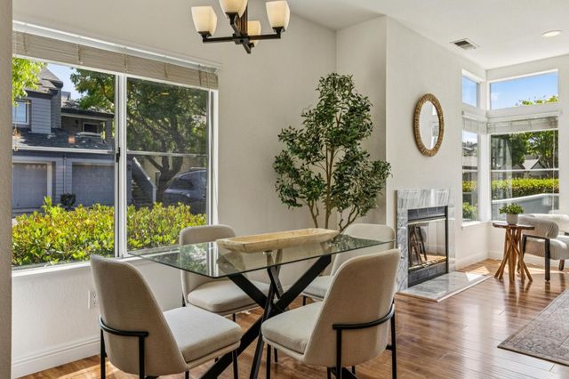 1725 Parkview Green Circle, San Jose, CA 95131