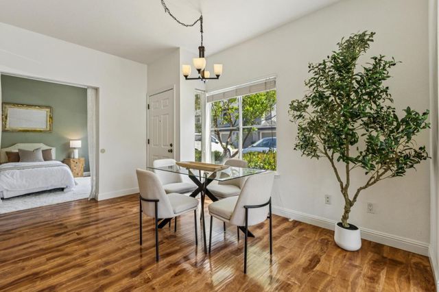 1725 Parkview Green Circle, San Jose, CA 95131