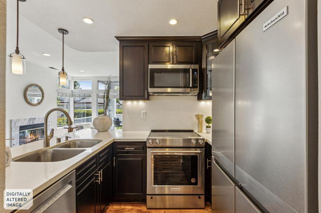 1725 Parkview Green Circle, San Jose, CA 95131