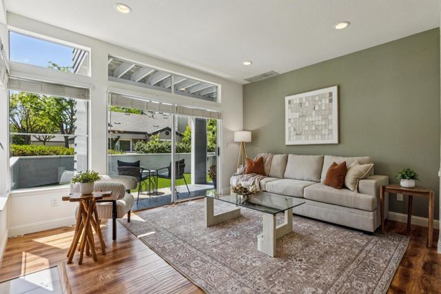 1725 Parkview Green Circle, San Jose, CA 95131