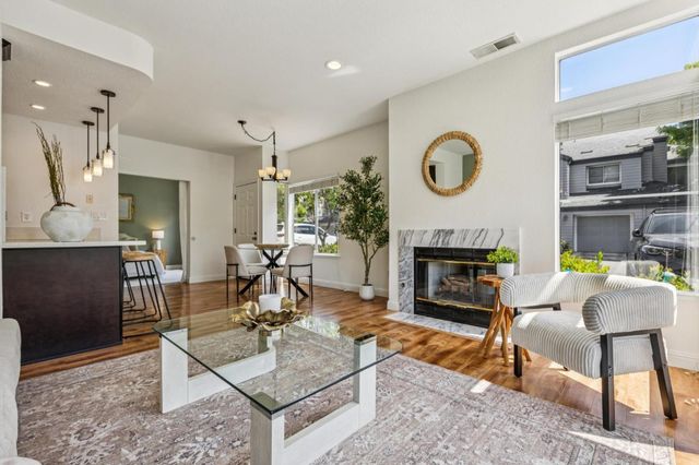 1725 Parkview Green Circle, San Jose, CA 95131