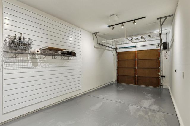 1725 Parkview Green Circle, San Jose, CA 95131