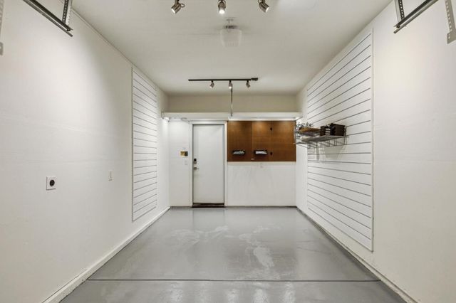 1725 Parkview Green Circle, San Jose, CA 95131