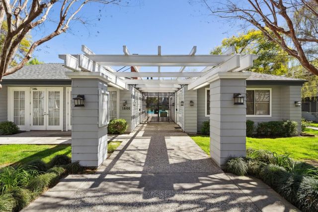 1725 Parkview Green Circle, San Jose, CA 95131