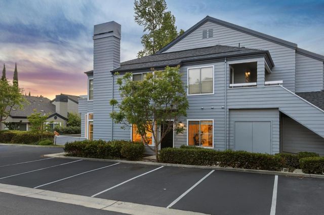 1725 Parkview Green Circle, San Jose, CA 95131