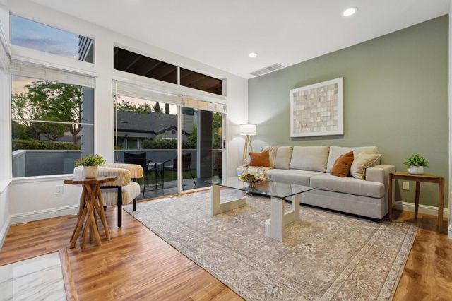 1725 Parkview Green Circle, San Jose, CA 95131