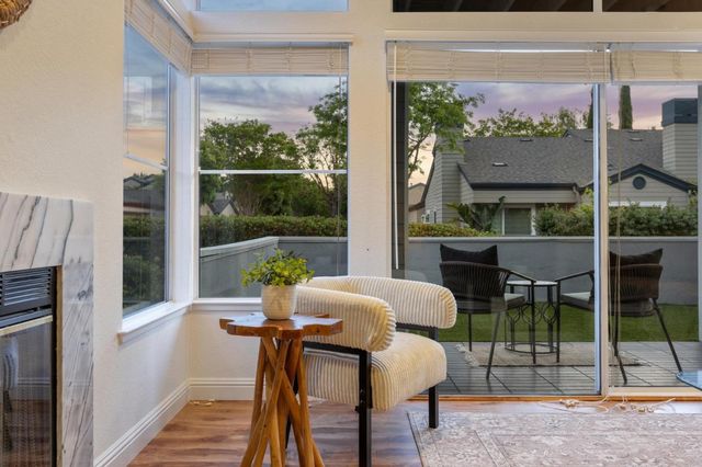 1725 Parkview Green Circle, San Jose, CA 95131