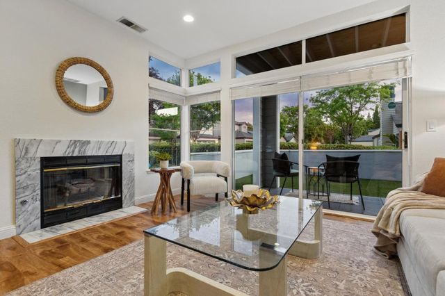 1725 Parkview Green Circle, San Jose, CA 95131