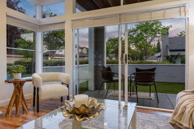 1725 Parkview Green Circle, San Jose, CA 95131