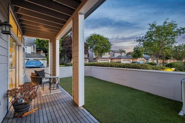 1725 Parkview Green Circle, San Jose, CA 95131