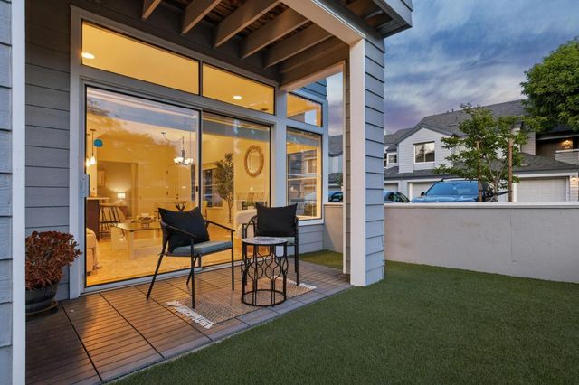 1725 Parkview Green Circle, San Jose, CA 95131