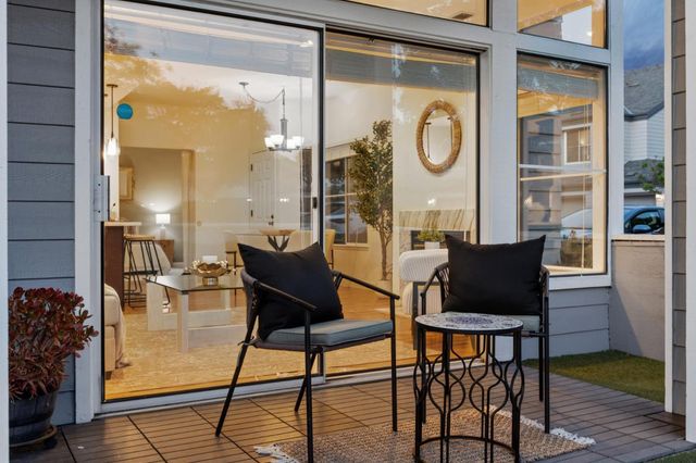 1725 Parkview Green Circle, San Jose, CA 95131