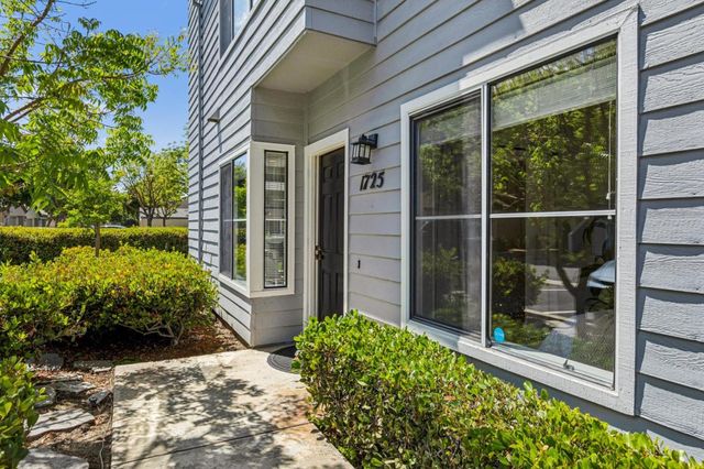 1725 Parkview Green Circle, San Jose, CA 95131