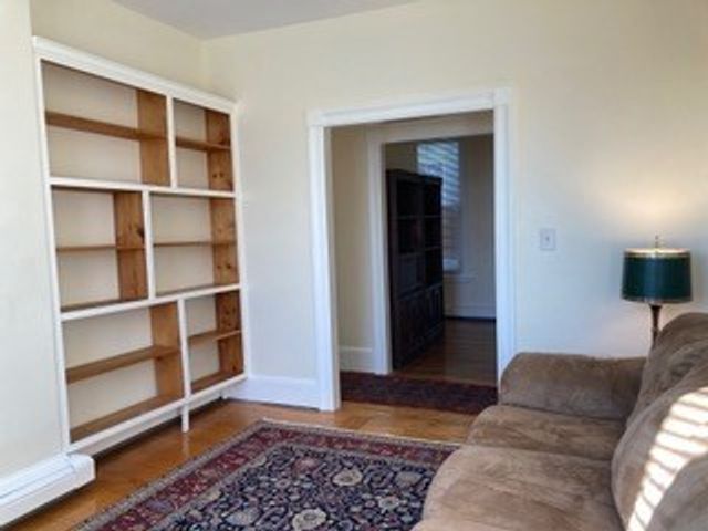 373 Somerville Avenue D, Somerville, MA 02143