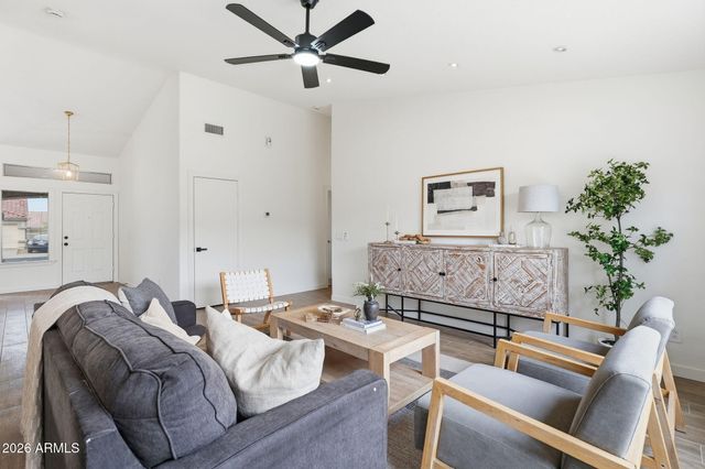 1635 E FREMONT Road, Phoenix, AZ 85042