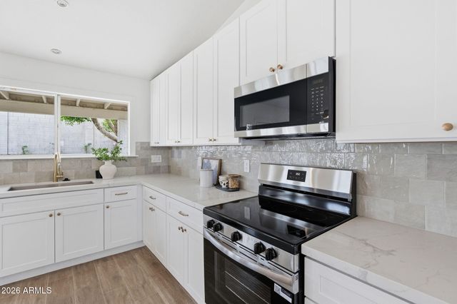 1635 E FREMONT Road, Phoenix, AZ 85042