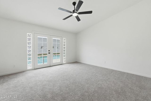 1635 E FREMONT Road, Phoenix, AZ 85042