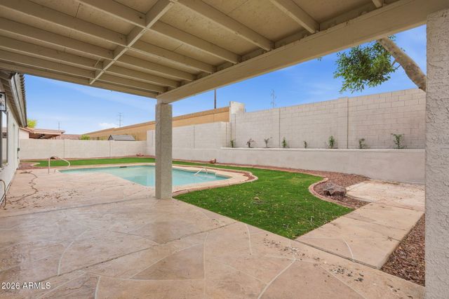 1635 E FREMONT Road, Phoenix, AZ 85042