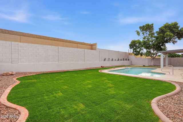 1635 E FREMONT Road, Phoenix, AZ 85042