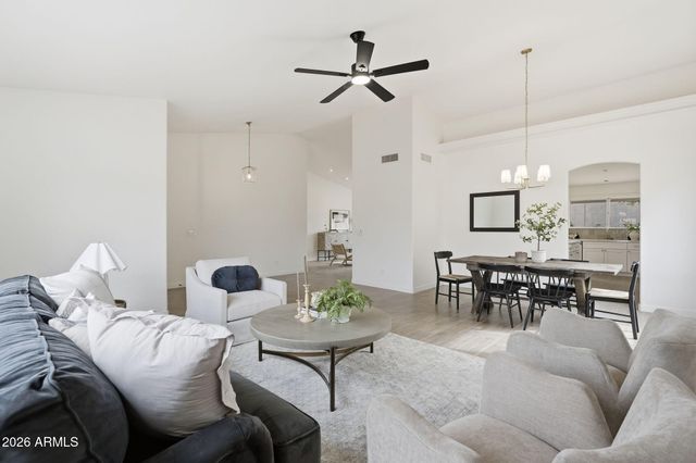 1635 E FREMONT Road, Phoenix, AZ 85042