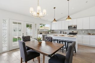 1635 E FREMONT Road, Phoenix, AZ 85042