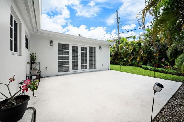 1035 SW 100th Court, Miami, FL 33174