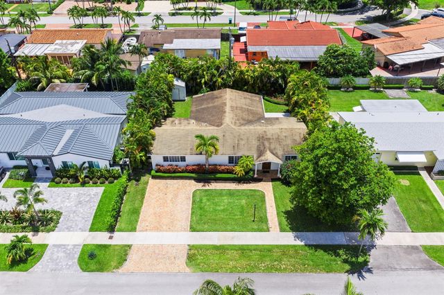 1035 SW 100th Court, Miami, FL 33174