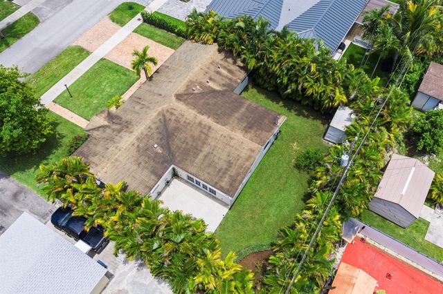 1035 SW 100th Court, Miami, FL 33174