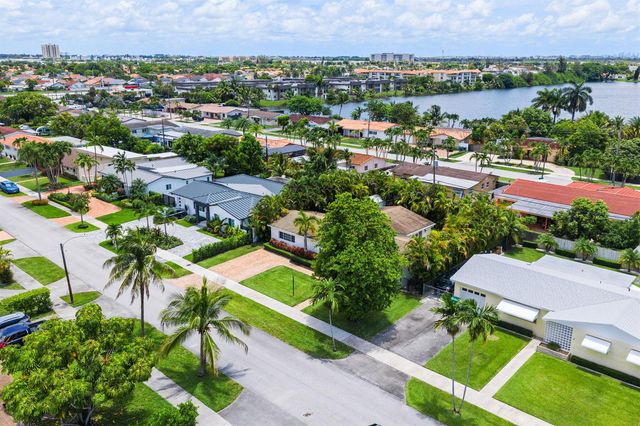 1035 SW 100th Court, Miami, FL 33174