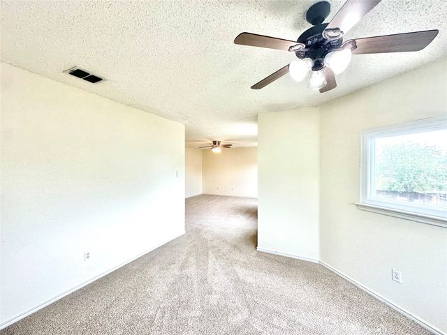 3165 Spyglass Drive, Grand Prairie, TX 75052