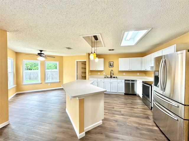 3165 Spyglass Drive, Grand Prairie, TX 75052