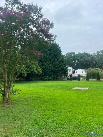 11925 Wedge Dr, Chester, VA 23831