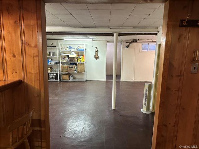 98 Wright Road, Rockville Centre, NY 11570