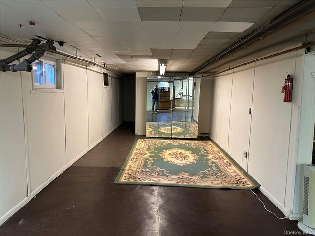 98 Wright Road, Rockville Centre, NY 11570
