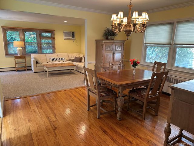 98 Wright Road, Rockville Centre, NY 11570