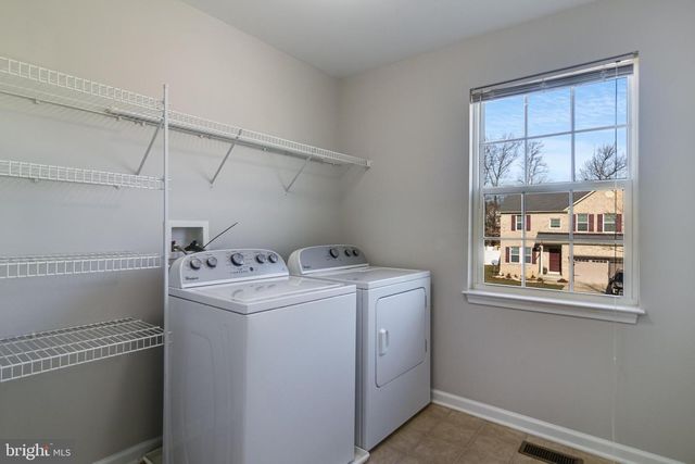 5141 ROYAL BIRKDALE AVE, Waldorf, MD 20602