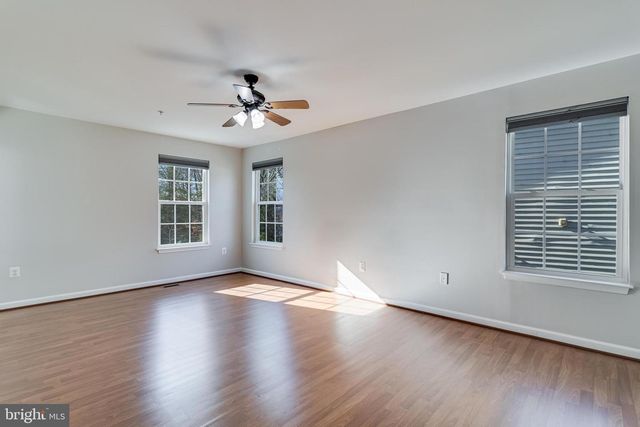 5141 ROYAL BIRKDALE AVE, Waldorf, MD 20602