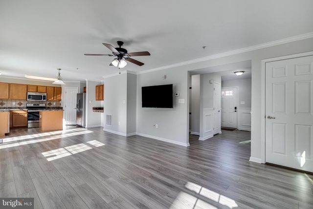 5141 ROYAL BIRKDALE AVE, Waldorf, MD 20602