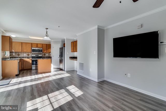 5141 ROYAL BIRKDALE AVE, Waldorf, MD 20602