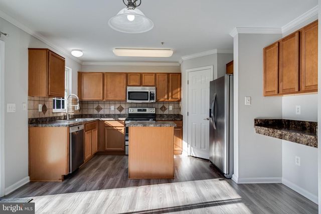 5141 ROYAL BIRKDALE AVE, Waldorf, MD 20602