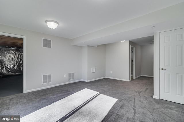 5141 ROYAL BIRKDALE AVE, Waldorf, MD 20602