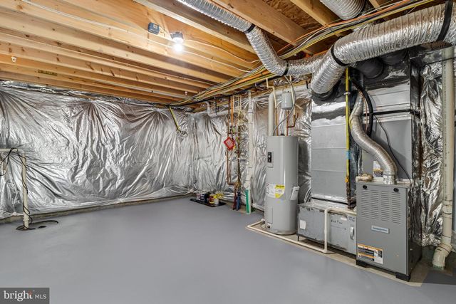 5141 ROYAL BIRKDALE AVE, Waldorf, MD 20602