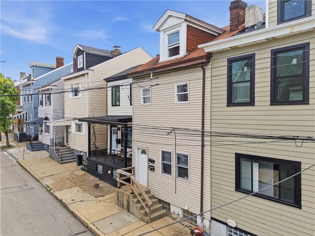 427 Taylor St, Bloomfield, PA 15224