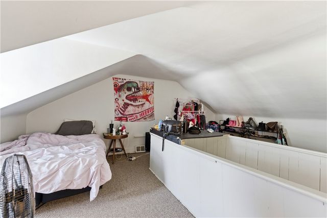427 Taylor St, Bloomfield, PA 15224