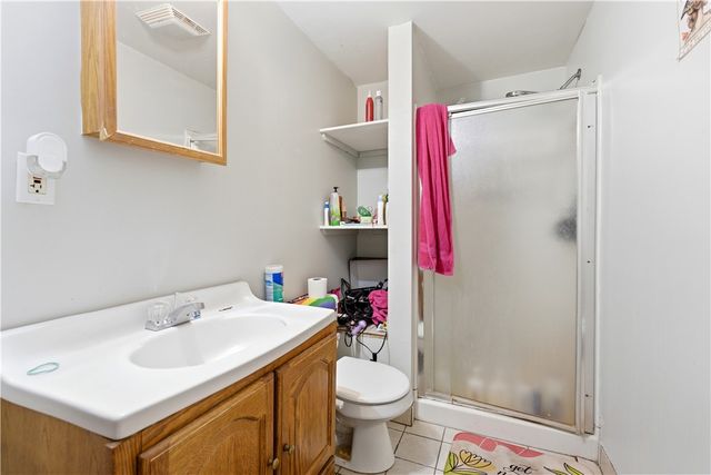 427 Taylor St, Bloomfield, PA 15224