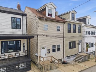 427 Taylor St, Bloomfield, PA 15224