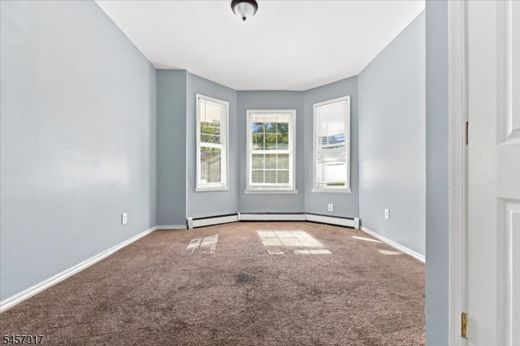 293 Ogden St, City Of Orange Twp., NJ 07050 — photo 3
